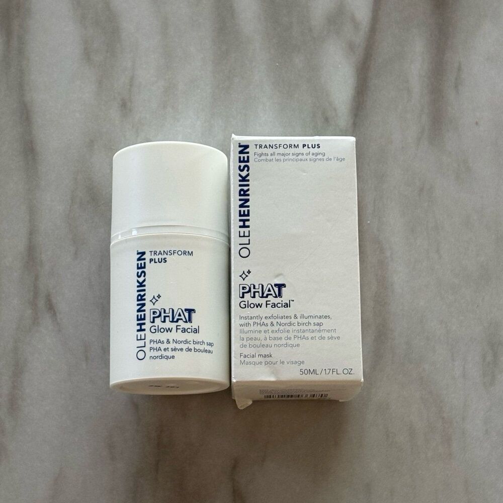 OLEHENRIKSEN PHAT Glow Facial™ Mask 
1.7 oz/ 50 mL